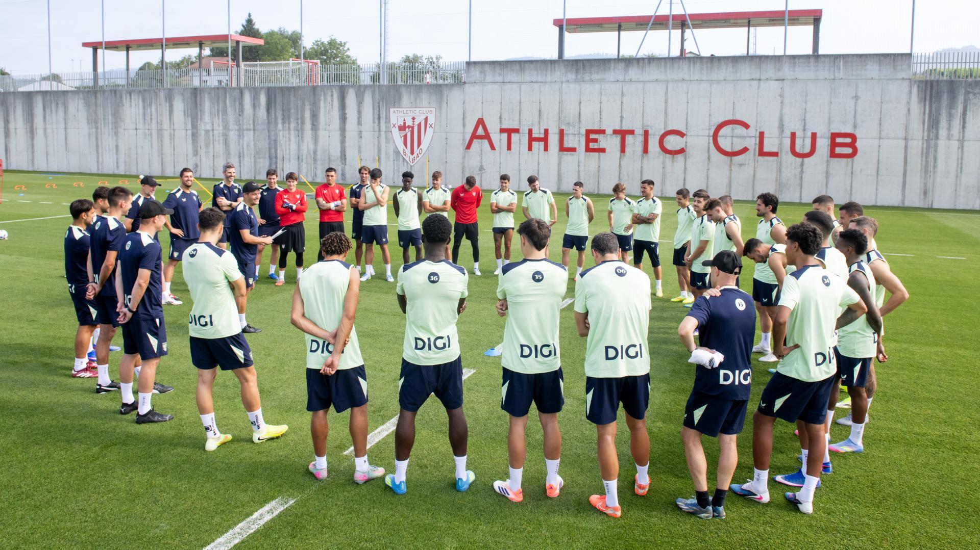 First training session under Terzić
